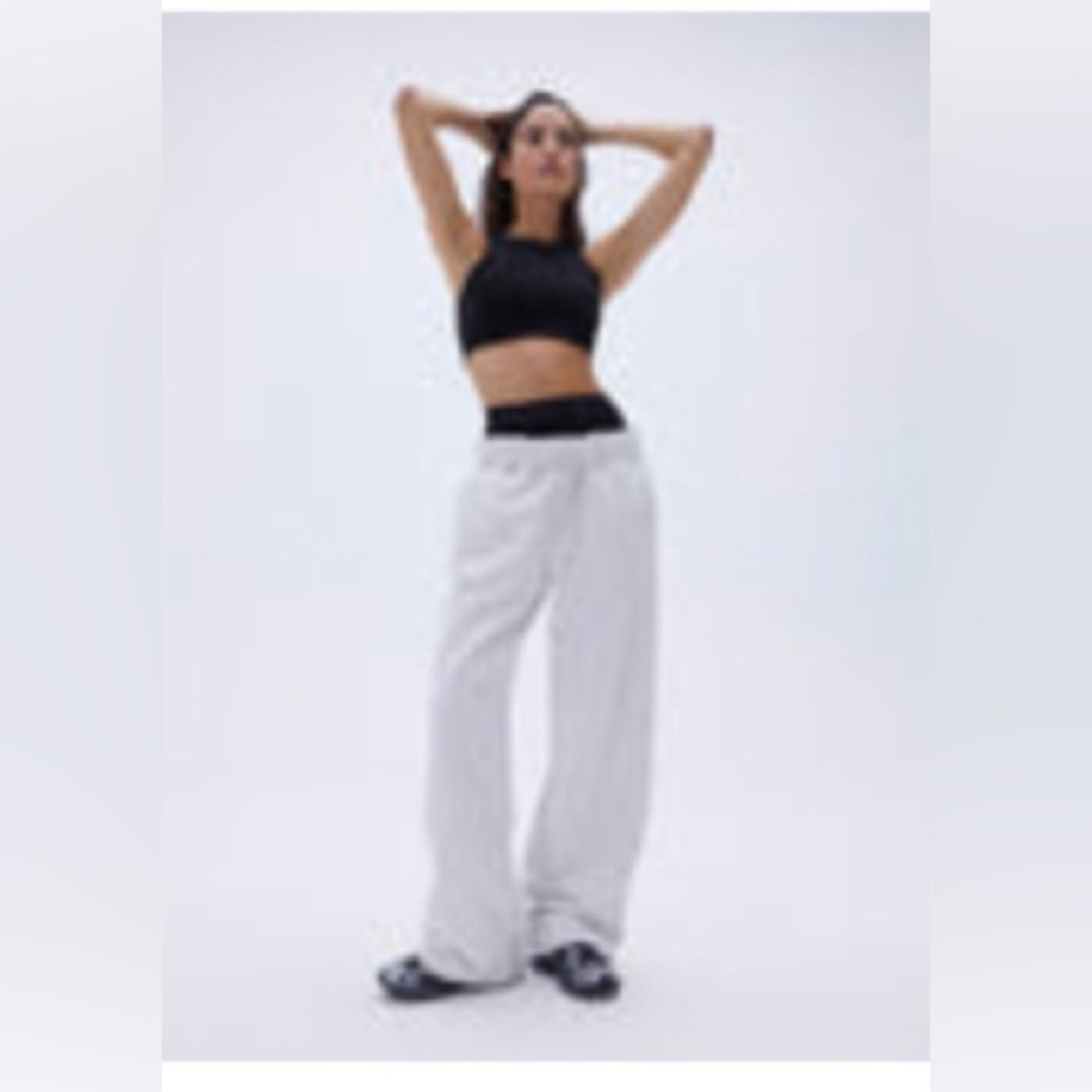Grey straight leg sweatpants
